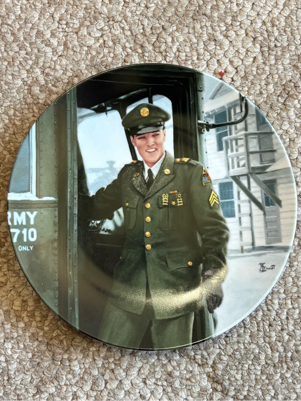 Elvis Presley "Looking at a Legend" Collector Plate "Homecoming"